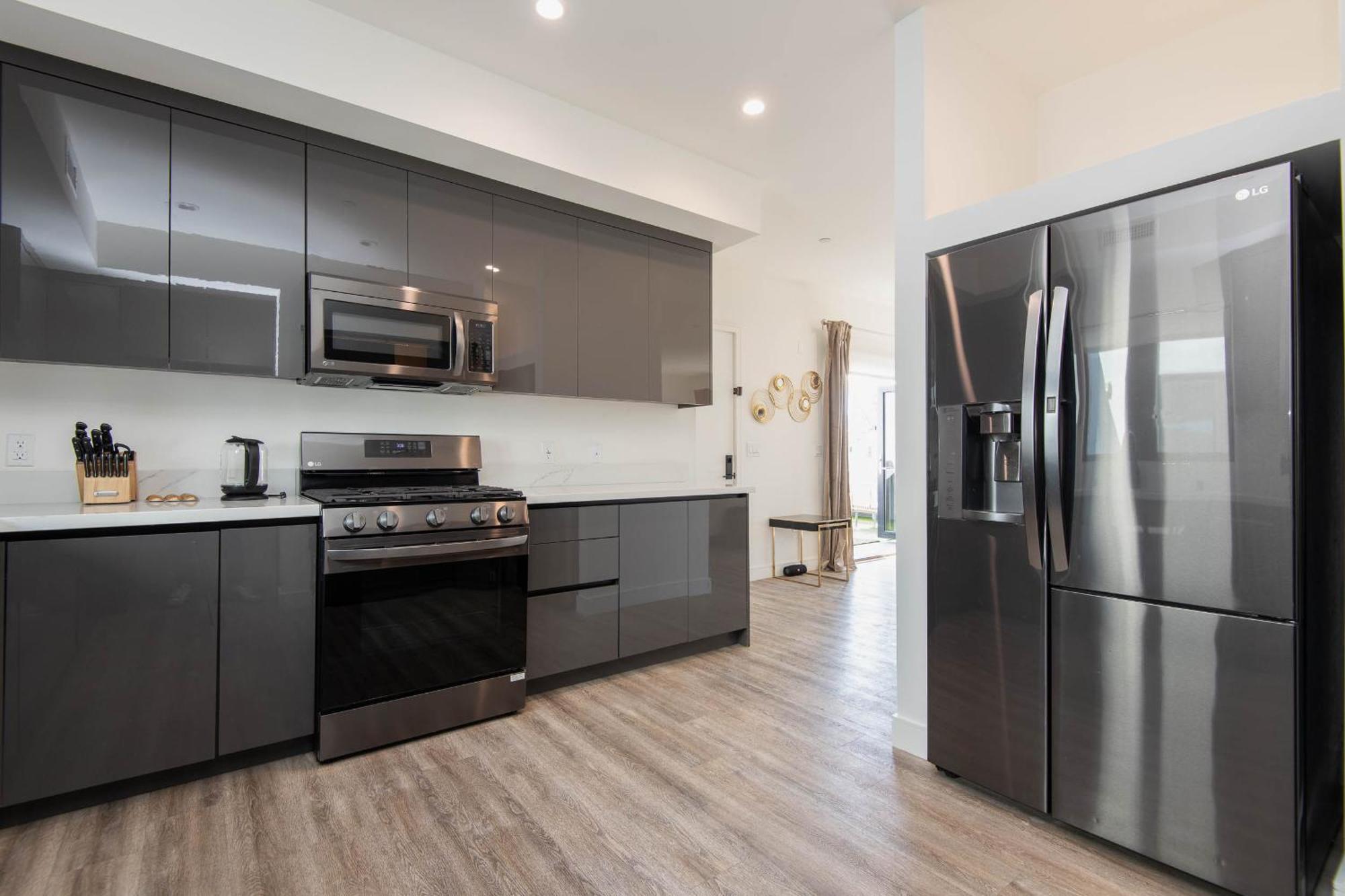 Regency Modern Apartments Γκλέντεϊλ Εξωτερικό φωτογραφία
