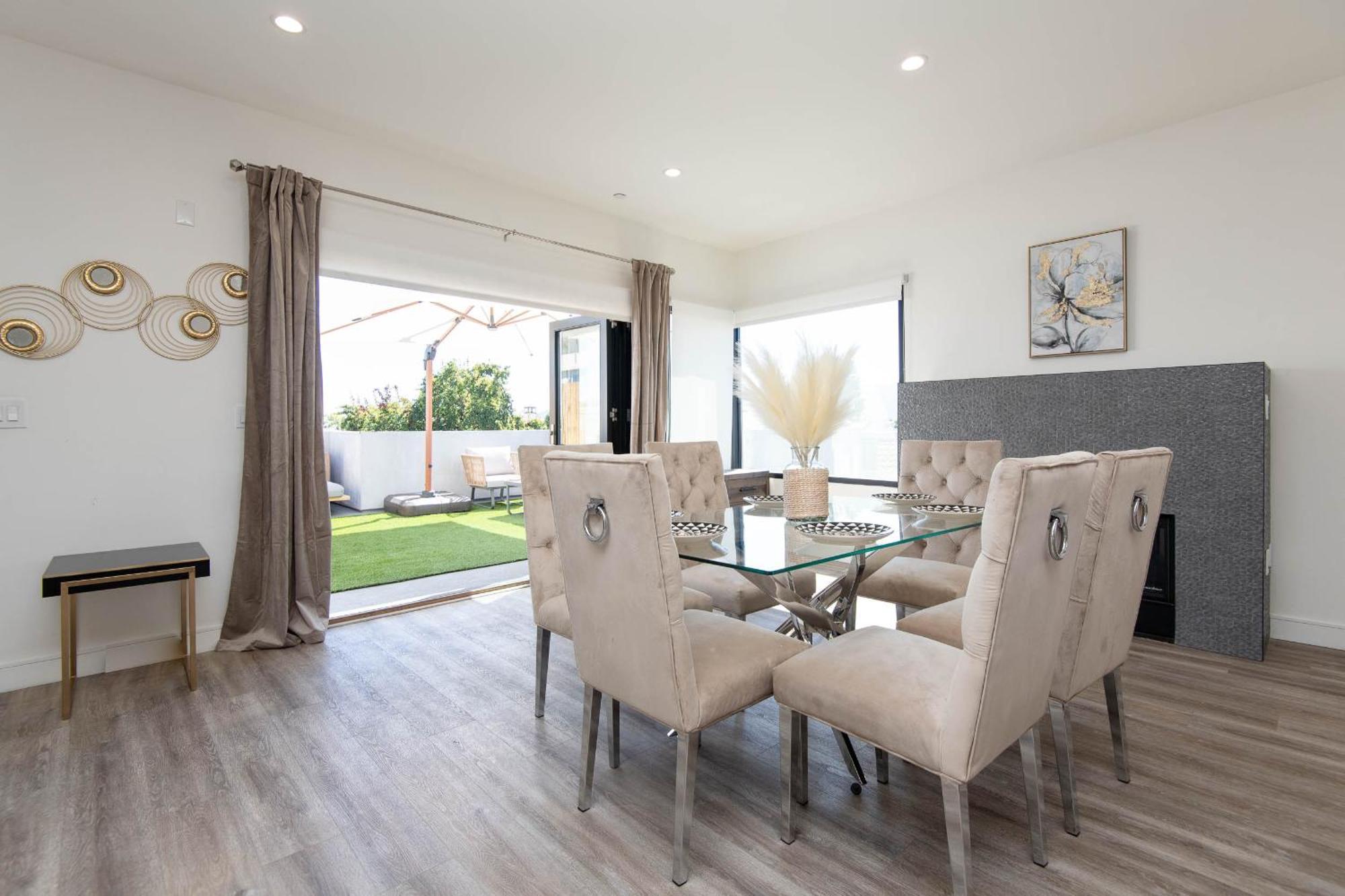 Regency Modern Apartments Γκλέντεϊλ Εξωτερικό φωτογραφία