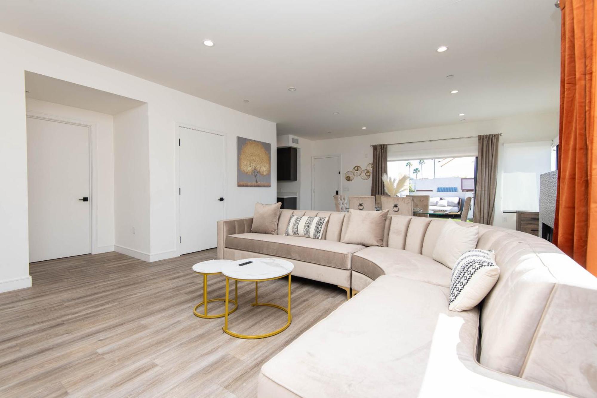 Regency Modern Apartments Γκλέντεϊλ Εξωτερικό φωτογραφία