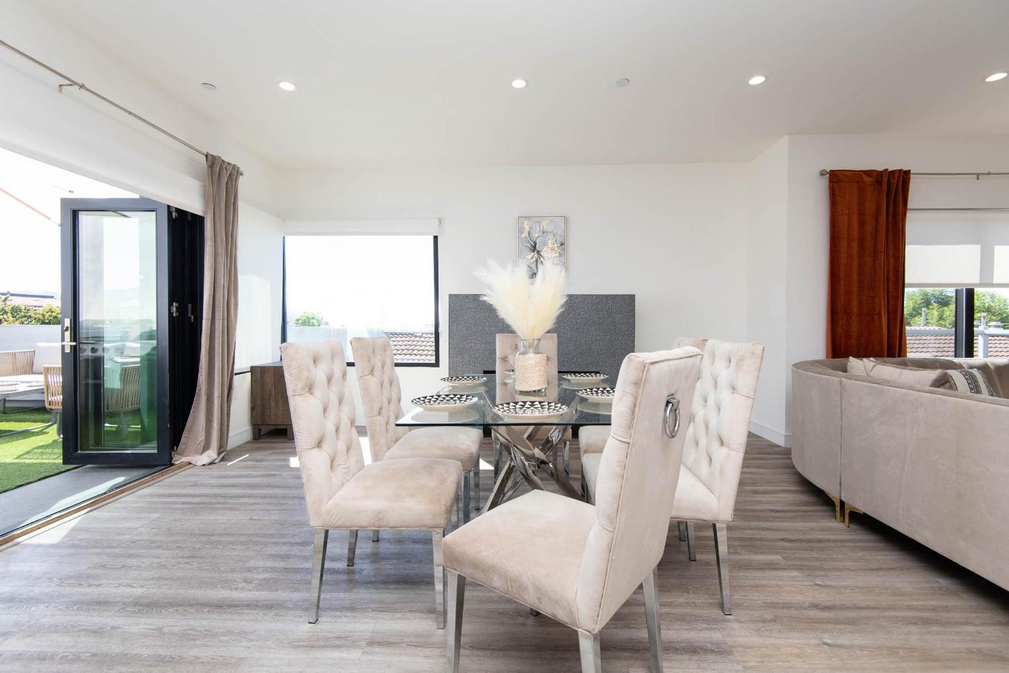 Regency Modern Apartments Γκλέντεϊλ Εξωτερικό φωτογραφία
